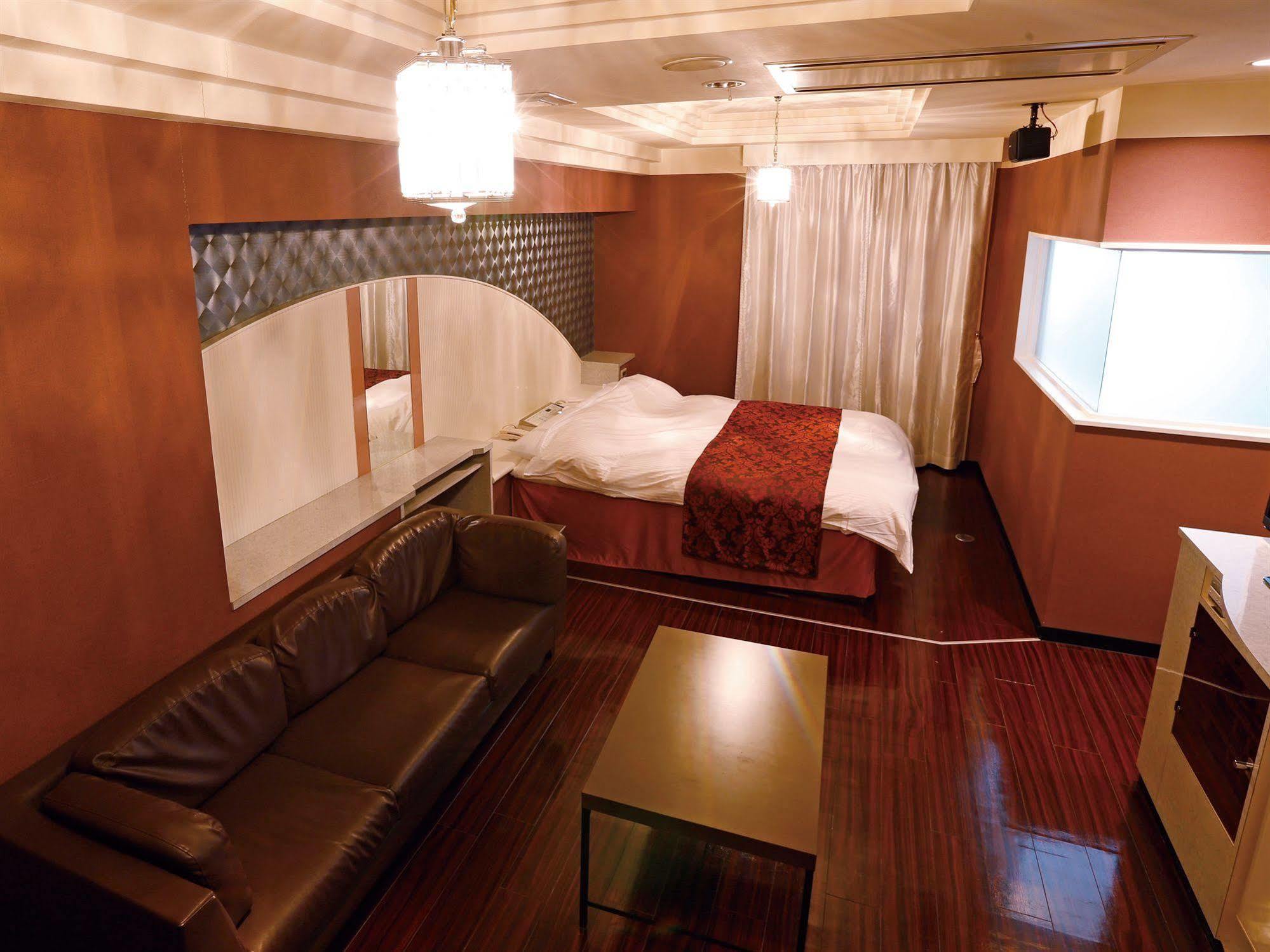 Kakamigahara Hotel Fine Garden Gifu (Adults Only) מראה חיצוני תמונה